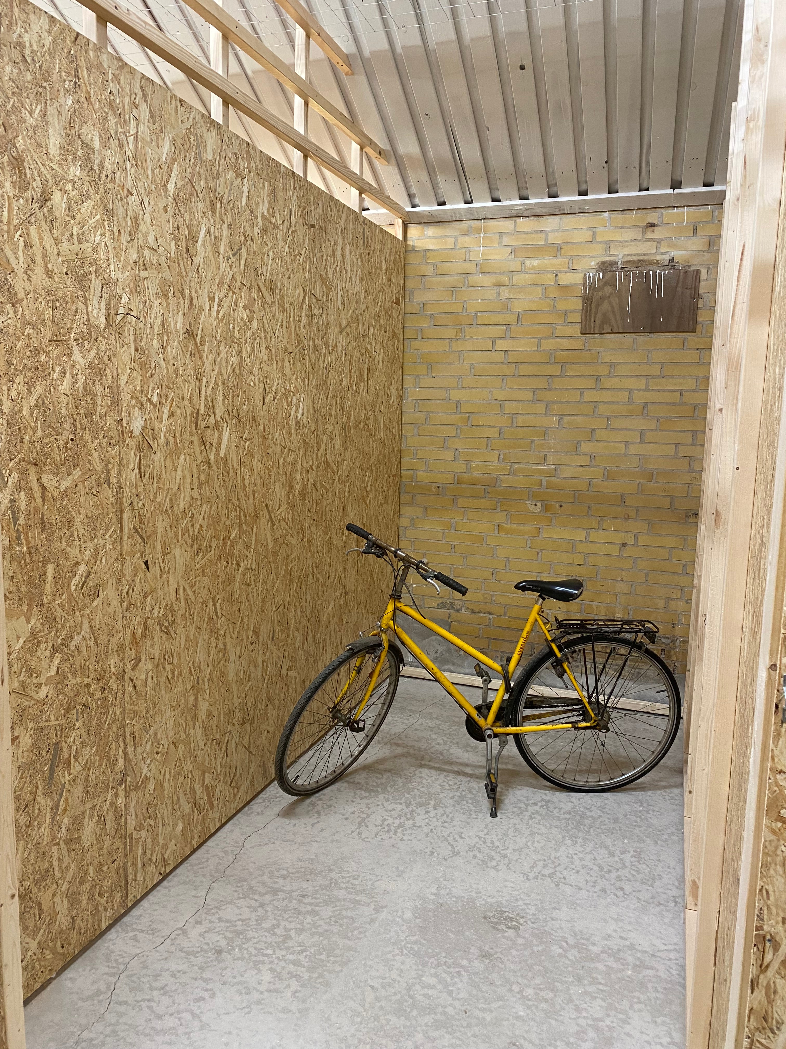 Depot: 7,0 m2 / 21,0 m3